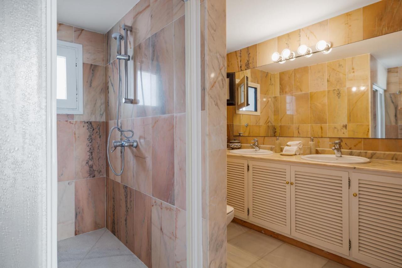 Luxurious Frontline Penthouse In Puerto Banus Apartment Marbella Luaran gambar